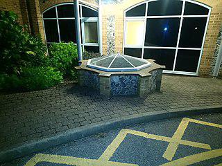 Самый глубокий колодец (на илл.) вырыли для английских нищих. Фото 1 