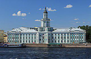 Здание Кунсткамеры — единственный сохранившийся дом, в котором работал М. В. Ломоносов. Фото 2 