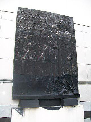 Жёны декабристов в память о своих мужьях ставили часовни, а жёны танкистов — танки. Фото 3 