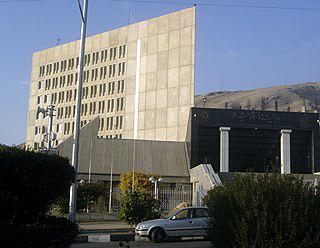 Баню в «райском» саду превратили сначала в караулку, а потом в университетскую библиотеку. Фото 3 