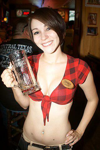 Четыре столпа бресторанов: еда, сервис, развлечения и девичья грудь. Фото 4 