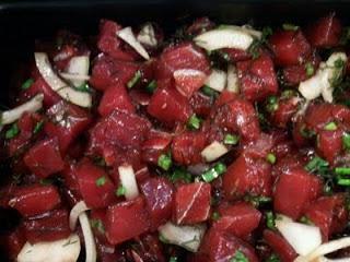 Главным ингредиентом одного из основных блюд гавайской кухни является сырая рыба или осьминог. Фото 2 