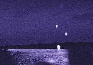 Каждый год над Меконгом взлетают тысячи загадочных огненных шаров. Фото 2 