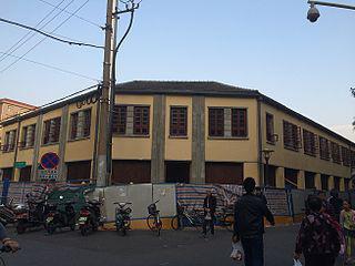 Памятником культурного наследия может стать даже публичный дом. Фото 1 