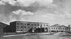 Первые режиссёры маньчжурской кинокомпании общались с актёрами через переводчика. Фото 1 