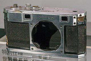 Рамки для слайдов стали барьером на пути первых «Никонов» в США. Фото 3 