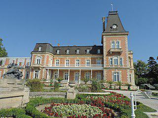 Руины одного из дворцов французских королей нашли применение при строительстве резиденции болгарских монархов. Фото 3 