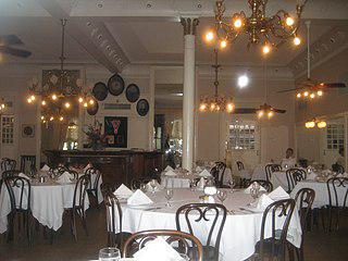 Шеф-повар Бернар Луазо покончил с собой на фоне слухов о возможном снижении рейтинга его ресторана в гиде Мишлен с трёх до двух звёзд. Фото 1 