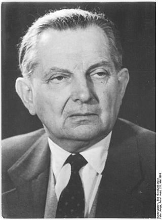 В Абхазии есть посёлок, где жили нобелевский лауреат, советник Гитлера, поэт и писатель. Фото 5 