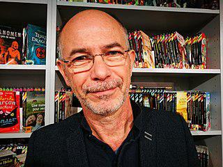 Жан, сын Жана, брат Жанов, известен книгами о Жанах. Фото 1 