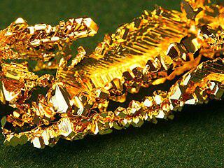 Если сплавить воедино мировые банковские резервы золота (32 тыс. тонн), то получится куб со стороной всего лишь 12 м… Фото 1 