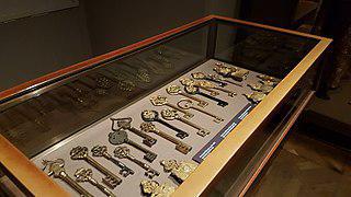 Ключ от монарших покоев не прятали, а выставляли напоказ. Фото 1 