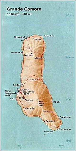 Коморский султан (на илл.) обжаловал своё свержение французами в парижском суде. Фото 1 