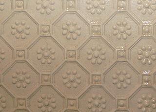 Линкруст, которым до 1979 года отделывались салоны вагонов типа E московского метро, был изобретён в Викторианскую эпоху. Фото 1