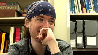 Мёртвый язык пытаются возродить известный лингвист и французский студент, учивший его самостоятельно с 12 лет. Фото 2 