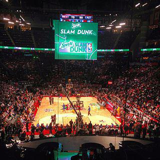 Только один спортсмен выигрывал чемпионаты самых крутых в мире лиг по бейсболу и баскетболу. Фото 1 