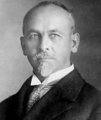 Учёный, изучавший коронный разряд от линий электропередач, создал в СССР высоковольтную лабораторию. Фото 1 