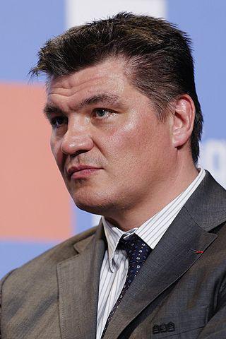 В Атланте двухметрового дзюдоиста из Франции наградили золотой медалью дзюдоистки из Китая. Фото 3 