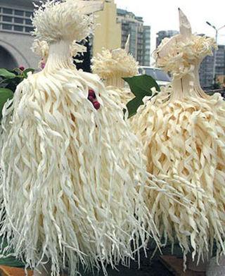 В Грузии новогодний стол по традиции украшают бородой популярного святителя. Фото 3 