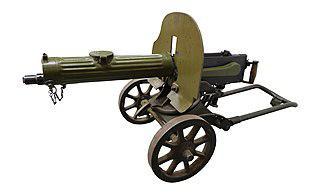 В зимнее время пулемёт «Максим» образца 1910 года устанавливали на лыжи, сани или на лодку-волокушу, с которых и вели огонь. Фото 3 