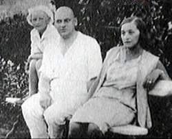 Встреча трёх советских литераторов с тремя одесскими сёстрами испортила жизнь трём толстякам. Фото 3