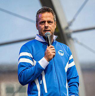 Заводящий с фанатского сектора стал президентом любимого клуба. Фото 2 