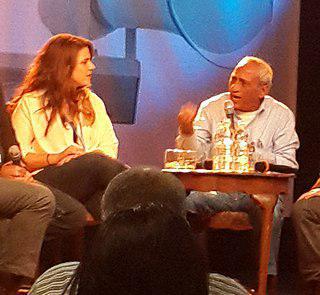 Депутат-коммунист приковал себя к трибуне кнессета наручниками. Фото 2 