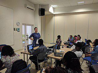 Директор школы — это лидер, преподаватель, менеджер, стратег, финансист, завхоз, кадровик и политик. Фото 1 