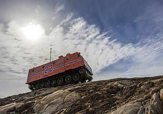 «Харьковчанка-22»Знаменитый антарктический снегоход (на илл.) конструировали харьковские авиа- и танкостроители. Фото 1 