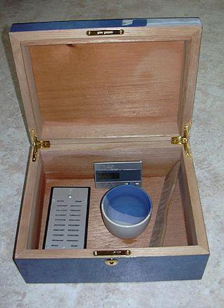 Хьюмидором называется специальный ящик для хранения сигар… Фото 1 