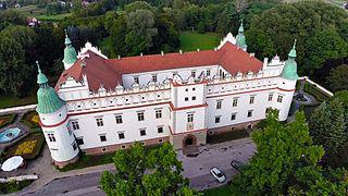 Малый Вавель (на илл.) строил итальянец, перестраивал голландец, а восстанавливал поляк. Фото 3 