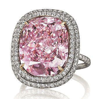 «Милая Жозефина» — самая розовая, а её «Луна» — самая голубая. Фото 1 