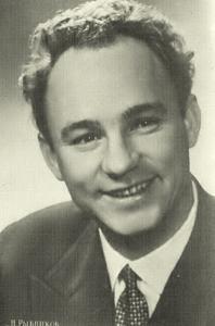 Николай Рыбников готовился к роли в «Весне на Заречной улице» под руководством знатного сталевара Запорожья. Фото 1 