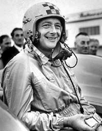 Признанный любитель скорости 34 года покоился на дне озера Конистон-Уотер. Фото 1 