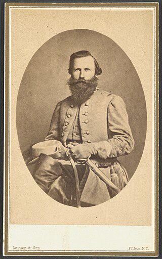 Прославленный кавалерист Джеб Стюарт предпочитал иметь в кобуре гибрид револьвера с дробовиком. Фото 1 