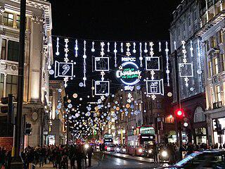 Шестнадцать человек пострадали из-за ложных сообщений о теракте и массовой истерии. Фото 1 