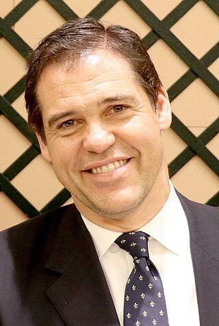 Швейцарский банк Credit Suisse помогает отмывать деньги и дочерям Назарбаева, и Людовику XX. Фото 2 