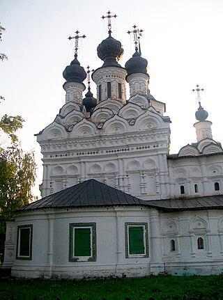 В церкви XVIII века действует Музей новогодней и рождественской игрушки. Фото 1 