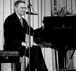 Авторы слов и музыки шлягера «Эти глаза напротив» давно не смотрят друг другу в глаза. Фото 1 