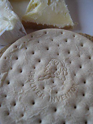 Батские оливеры особенно хороши с сыром. Фото 1 