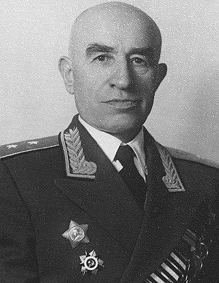 Будущий генерал-лейтенант и почётный гражданин Братиславы помогал дезертирам бежать с фронта гражданской войны. Фото 4 