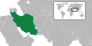 Иранца могут выпороть за нахождение обнажённым с другим мужчиной «под одним кровом без необходимости» и казнить, если четыре «благоверных мусульманина» обвинят его в мужеложстве. Фото 1 