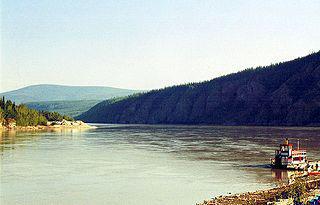 Канадская чавыча уже шестьдесят лет идёт на нерест в верховья Юкона, преодолевая плотину через 300-метровый рыбоподъёмник. Фото 3 