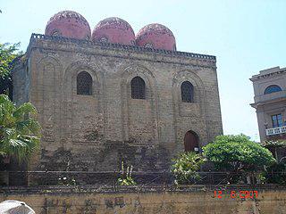 Маттео Боннеллюс посватался к дочери всесильного первого министра только для того, чтобы убить своего будущего тестя. Фото 1 