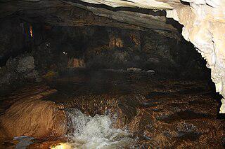 Отсутствие комфорта не помешало ни святому отшельнику, ни популярному туристическому аттракциону. Фото 2 