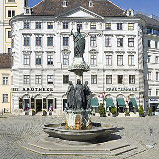 По легенде архитектор ввозил контрабанду в портрете внучки Гёте. Фото 2 