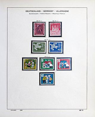 Самую дорогую в мире коллекцию марок собрал японский бизнесмен. Фото 2 