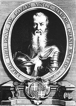 Современный вид родного замка легендарного победителя дракона — результат трёхсотлетней неплановой застройки. Фото 1 