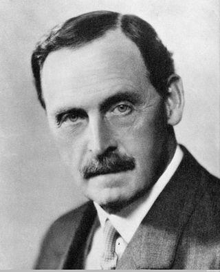 В 1936 году человек, которому Георг V дал пэрский титул, четыре ордена и генеральское звание, собственноручно отправил благодетеля на тот свет. Фото 1 