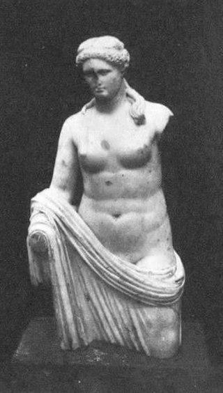 «Античная статуя»  (на илл.) пролежала в земле всего год. Фото 2 